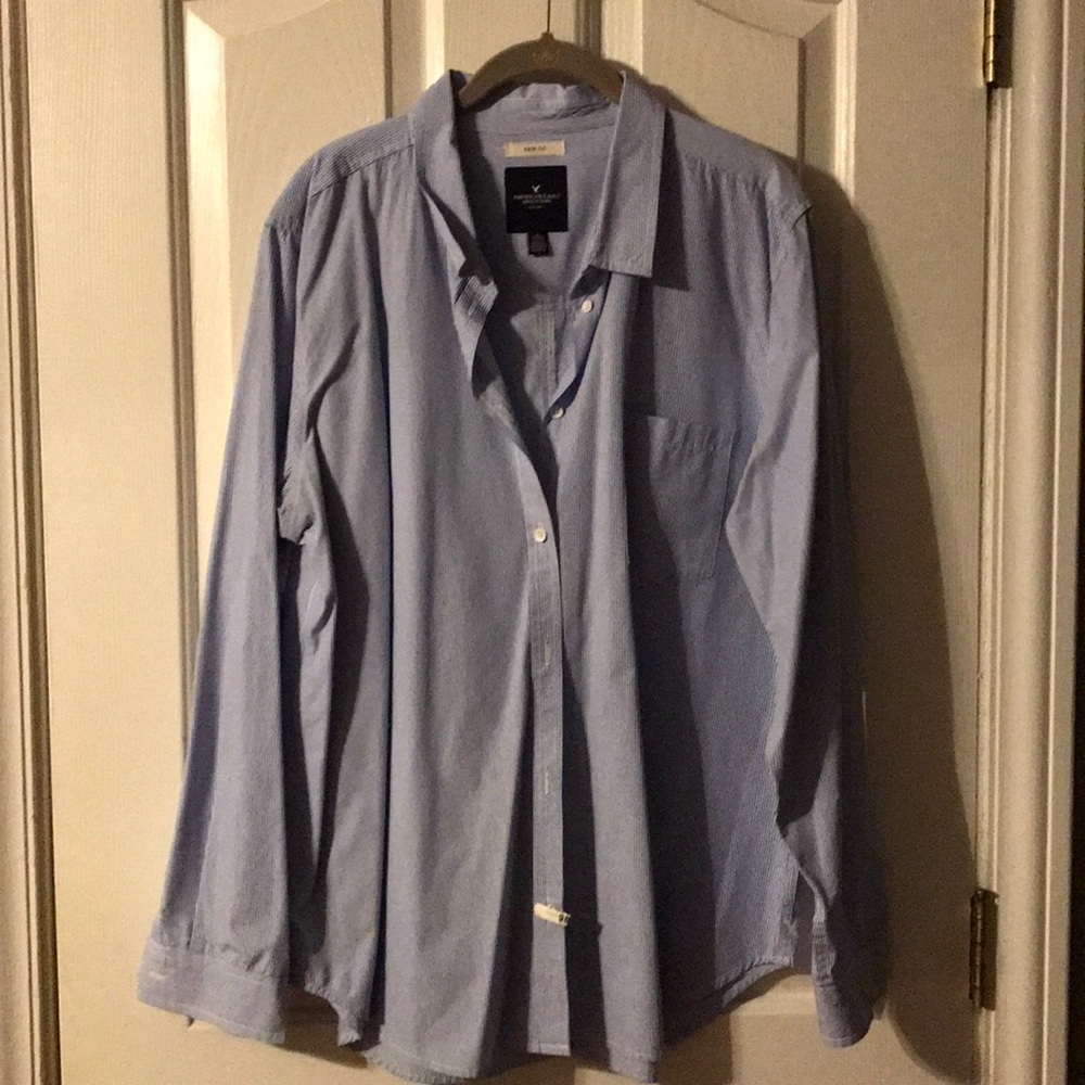 American Eagle Button Down